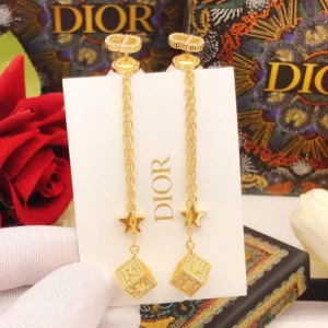 2025SS DIOR ディオール 引き続き人気のアイテム イヤリング 商品画像 1