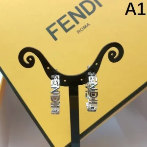 2025SS FENDI フェンデイ 季節の変わり目に活躍する イヤリング 商品画像 1