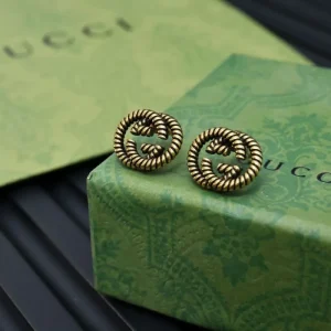 2025SS イヤリング GUCCI グッチ 大人の可愛さを引き出すデザイン 商品画像 1