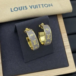 2025SS LOUIS VUITTON ルイヴィトン 圧倒的人気を誇る イヤリング 商品画像 1