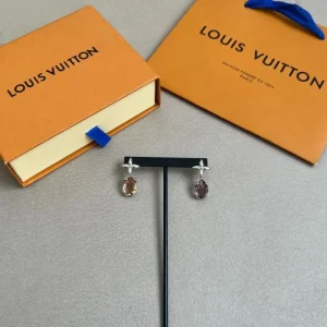 2025SS イヤリング LOUIS VUITTON ルイヴィトン 大人の上質を極めた逸品 商品画像 1
