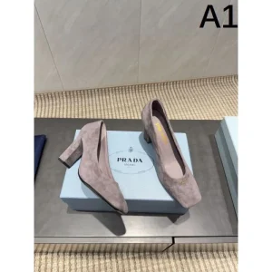 2025FW 雑誌&街で話題の人気 PRADA プラダ ハイヒール 商品画像 1