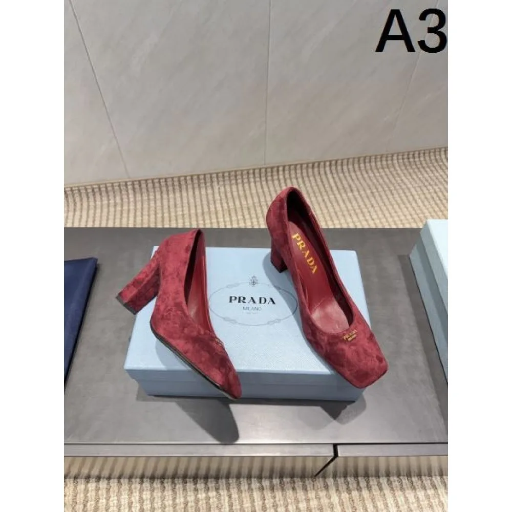 2025FW 雑誌&街で話題の人気 PRADA プラダ ハイヒール 商品画像 3