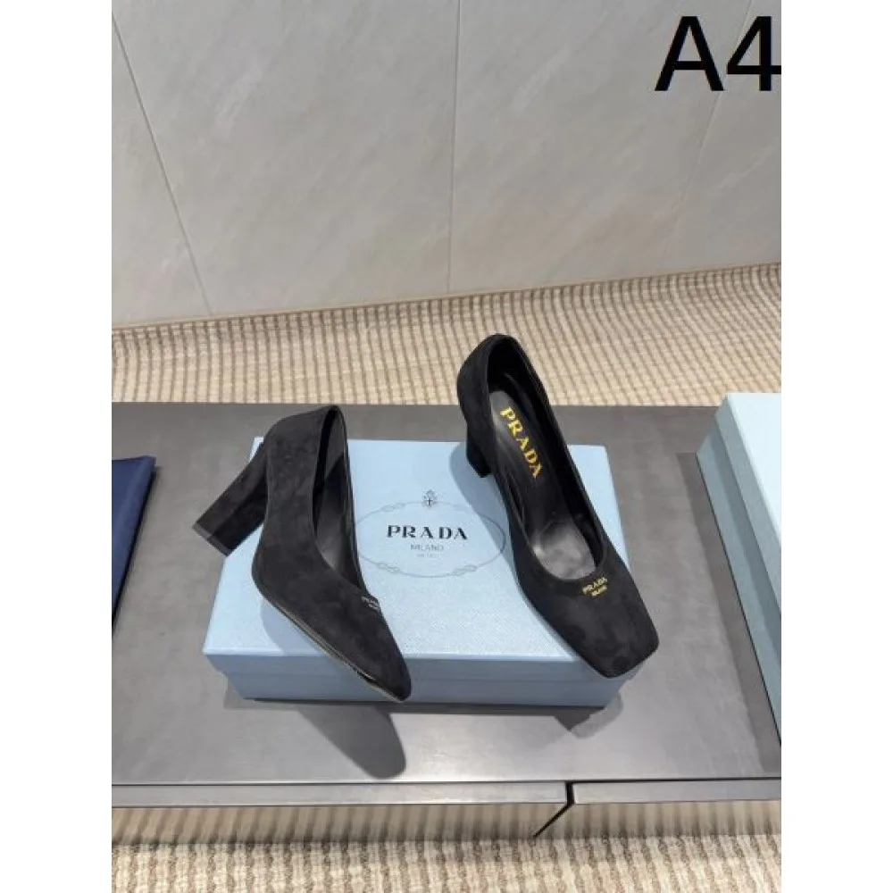 2025FW 雑誌&街で話題の人気 PRADA プラダ ハイヒール 商品画像 4