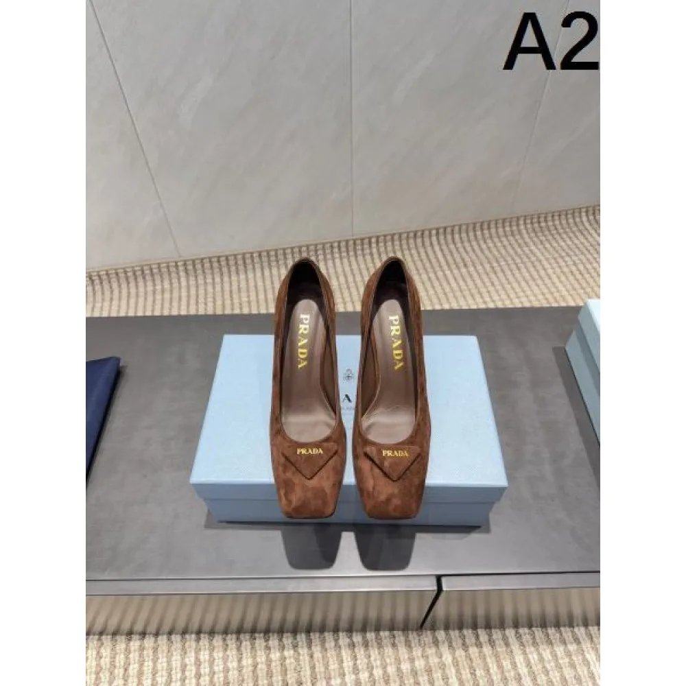 2025FW 一歩先のおしゃれ上級者 PRADA プラダ ハイヒール 商品画像 2
