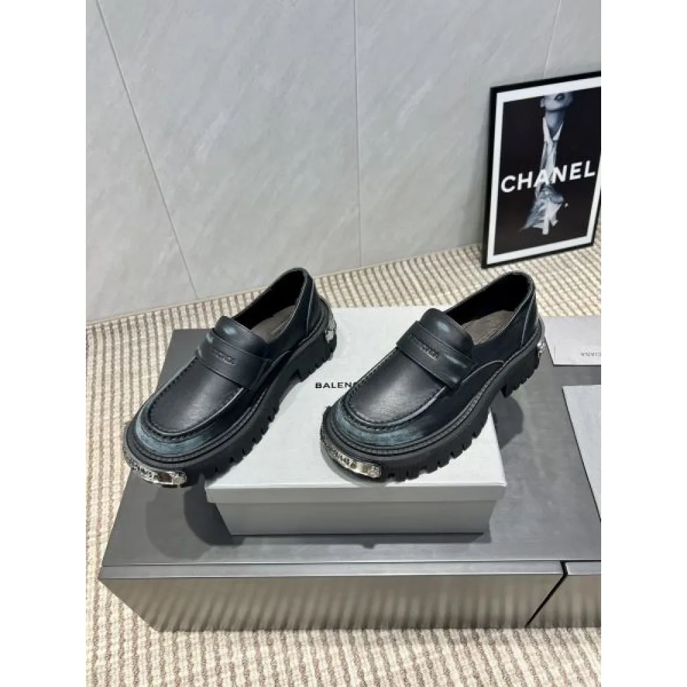 2025FW レディース カジュアルシューズ BALENCIAGA バレンシアガ 雑誌掲載話題のトレンドモデル 商品画像 3
