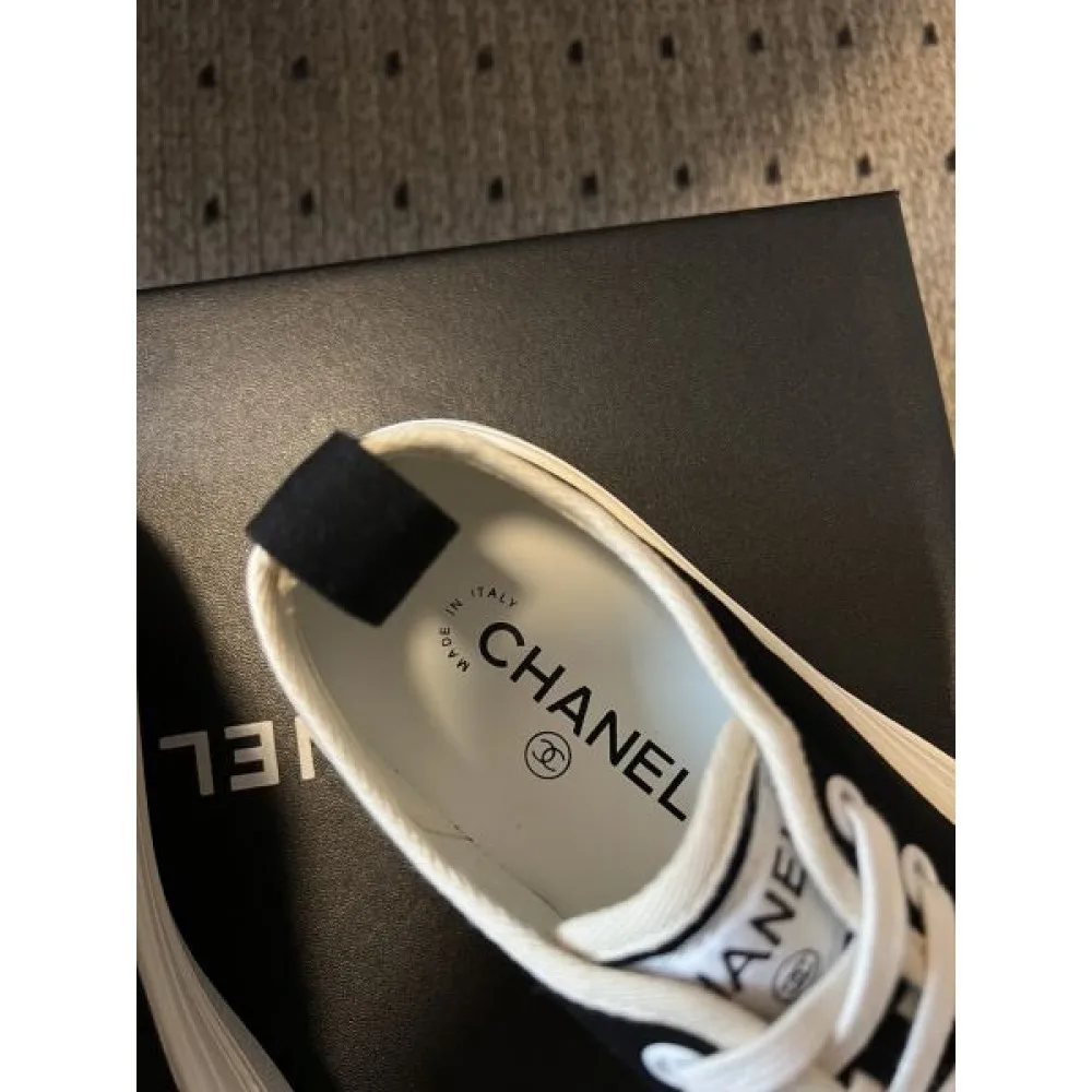 2025SS CHANEL シャネル 圧倒的な高級感 レディース用 カジュアルシューズ 商品画像 8