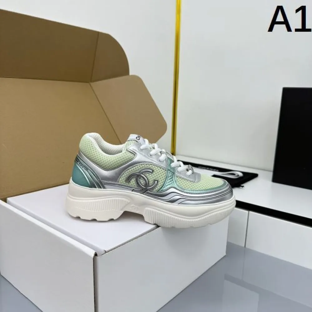 2025FW 洗練チェックが映える CHANEL シャネル 秋冬カジュアルシューズ 商品画像 1