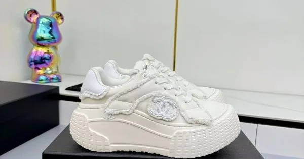 2025FW 大人おしゃれに決まる CHANEL シャネル カジュアルシューズ 商品画像 12