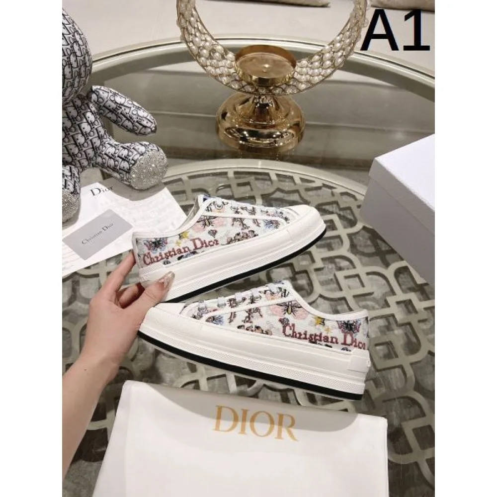 2025SS DIOR ディオール 斬新なスタイル レディース用 カジュアルシューズ 商品画像 1