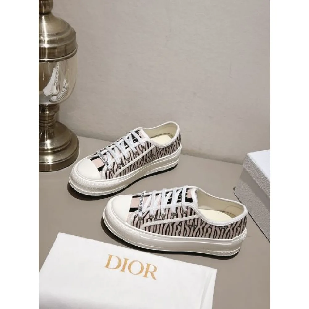 2025SS DIOR ディオール モダンスタイル レディース用 カジュアルシューズ 商品画像 5
