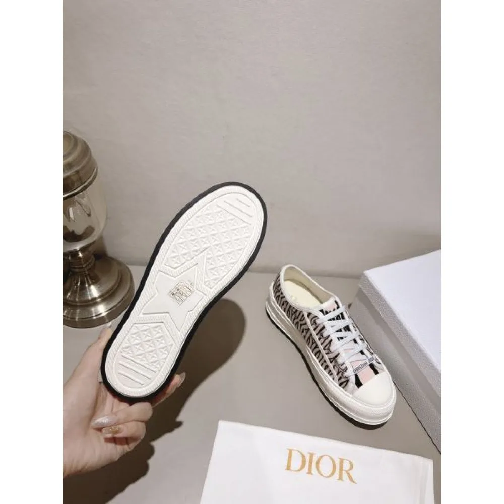 2025SS DIOR ディオール モダンスタイル レディース用 カジュアルシューズ 商品画像 9