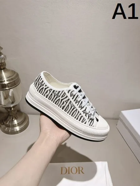 2025SS DIOR ディオール モダンスタイル レディース用 カジュアルシューズ 商品画像 10