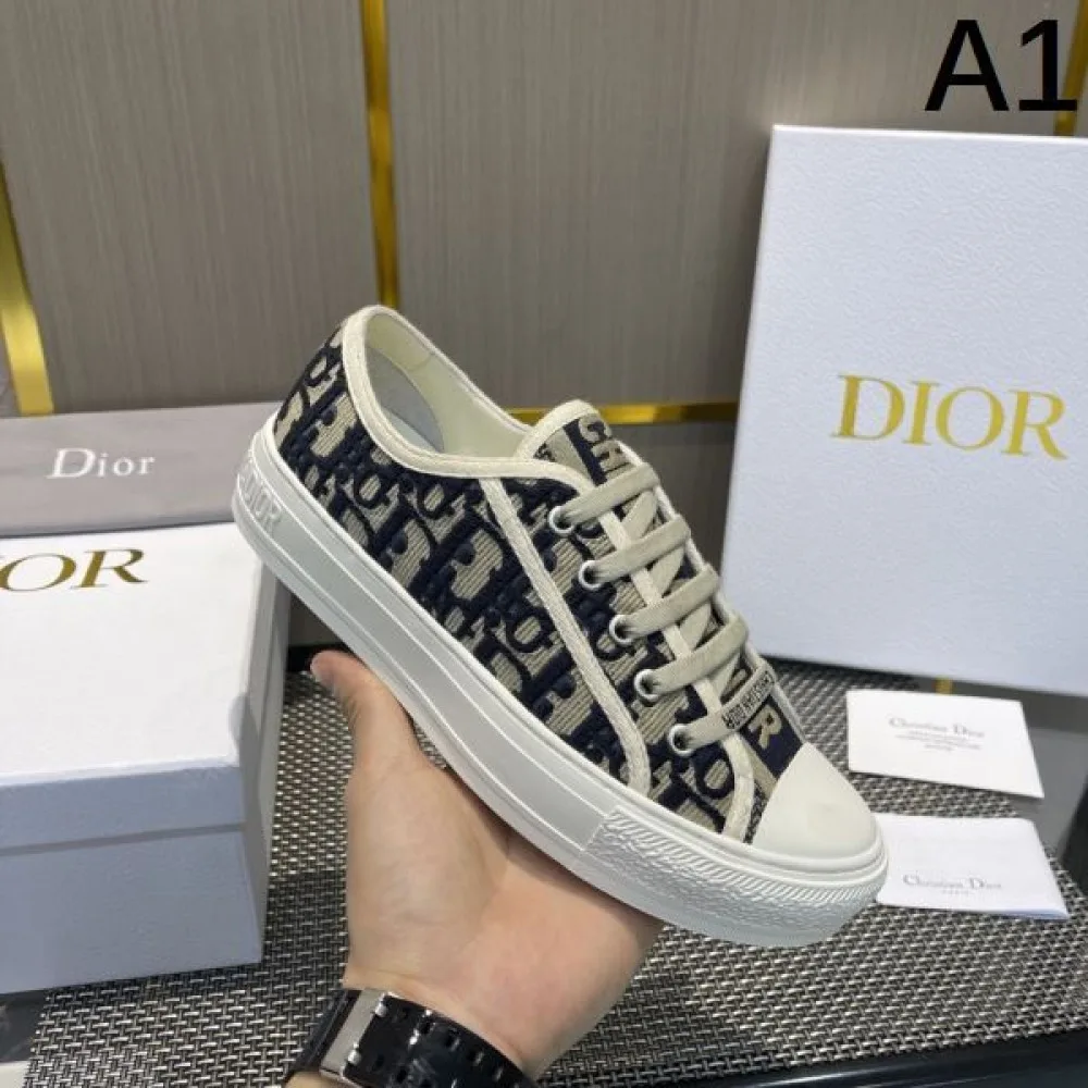 2025SS DIOR ディオール 春夏の定番新品 レディース用 カジュアルシューズ 商品画像 1