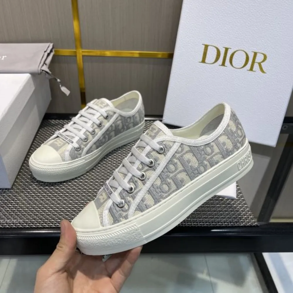 2025SS DIOR ディオール 春夏の定番新品 レディース用 カジュアルシューズ 商品画像 3