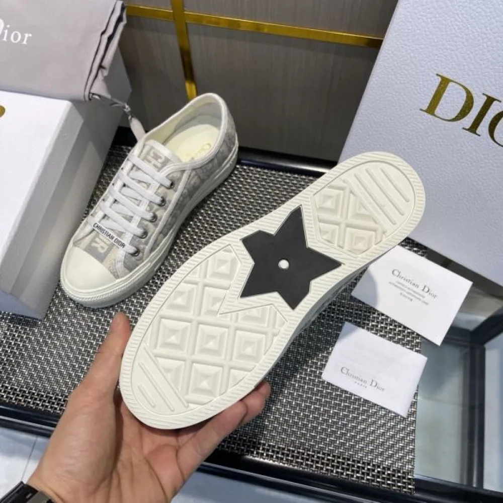 2025SS DIOR ディオール 春夏の定番新品 レディース用 カジュアルシューズ 商品画像 9
