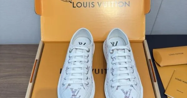 2025FW 視線を集める最新作 LOUIS VUITTON ルイヴィトン カジュアルシューズ 商品画像 11