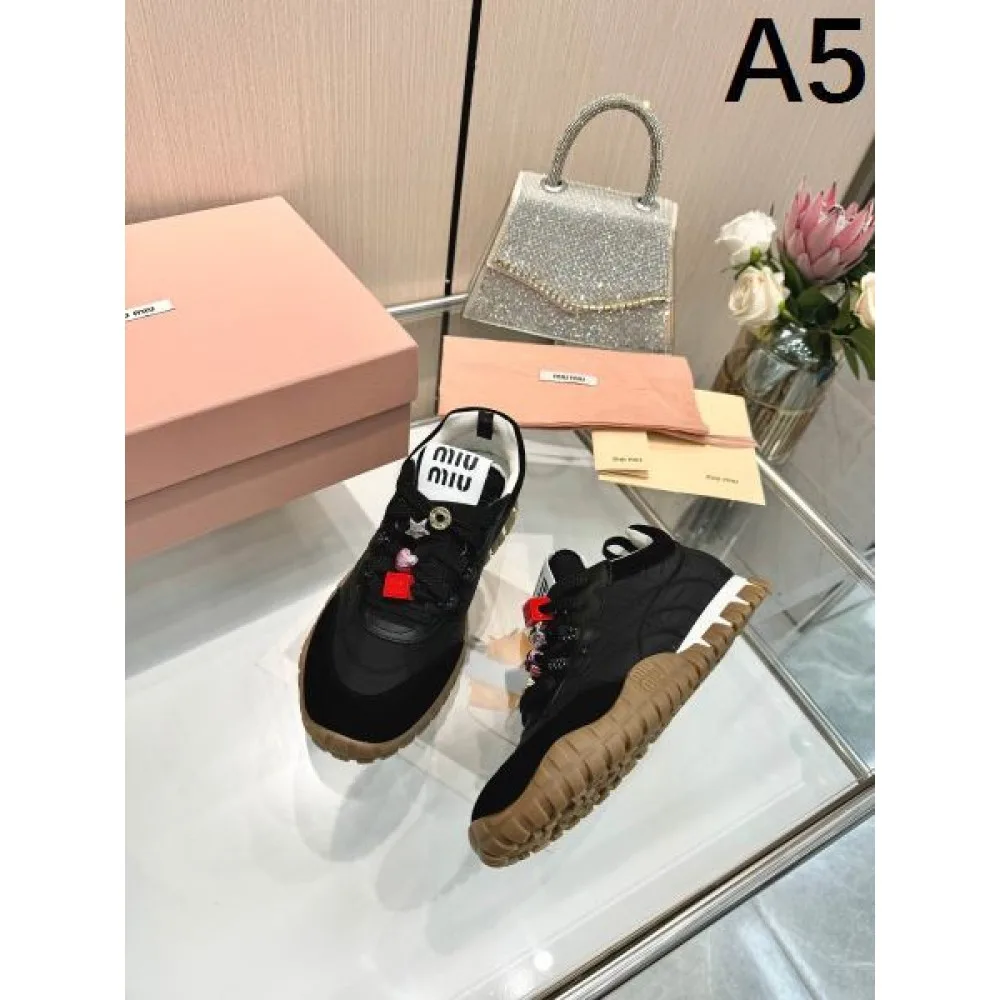 2025SS MIU MIU ミュウミュウ 日本完売 レディース用 カジュアルシューズ 商品画像 5