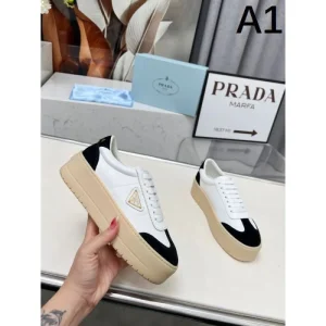 2025SS PRADA プラダ 入手困難 超安値 レディース用 カジュアルシューズ 商品画像 1