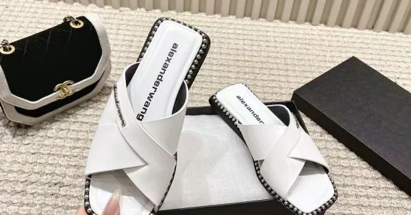 2025SS ALEXANDER WANG アレキサンダーワン 今年流行 レディースサンダル 商品画像 11