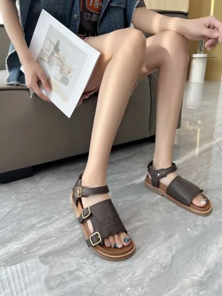 2025SS CELINE セリーヌ ファッション感満々 レディースサンダル 商品画像 10