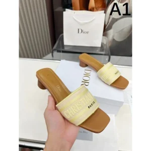 2025SS DIOR ディオール 春夏新作を一気見せ レディースサンダル 商品画像 1