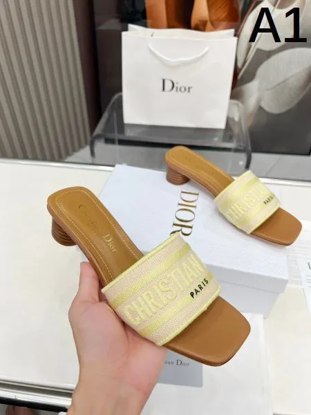 2025SS DIOR ディオール 春夏新作を一気見せ レディースサンダル 商品画像 9