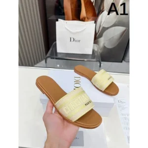 2025SS DIOR ディオール 春夏の最新トレンド レディースサンダル 商品画像 1