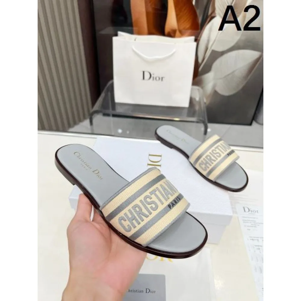 2025SS DIOR ディオール 春夏の最新トレンド レディースサンダル 商品画像 2