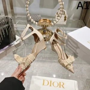 2025SS DIOR ディオール 優しげな高級人気色 レディースサンダル 商品画像 1