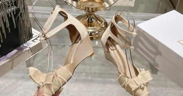 2025SS DIOR ディオール 優しげな高級人気色 レディースサンダル 商品画像 11