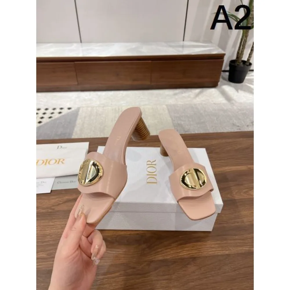 2025SS DIOR ディオール 大人感漂う春夏新作 レディースサンダル 商品画像 2
