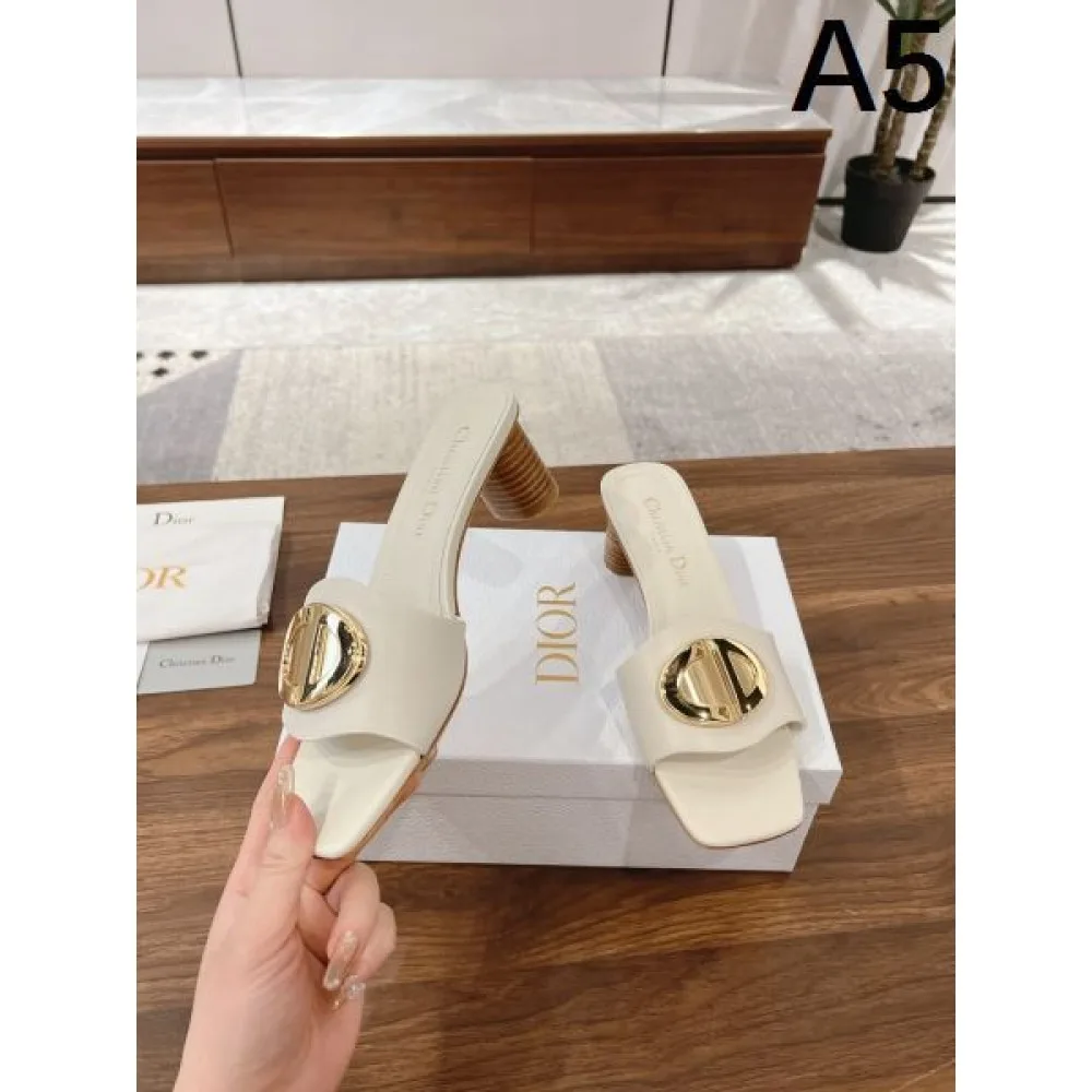 2025SS DIOR ディオール 大人感漂う春夏新作 レディースサンダル 商品画像 5