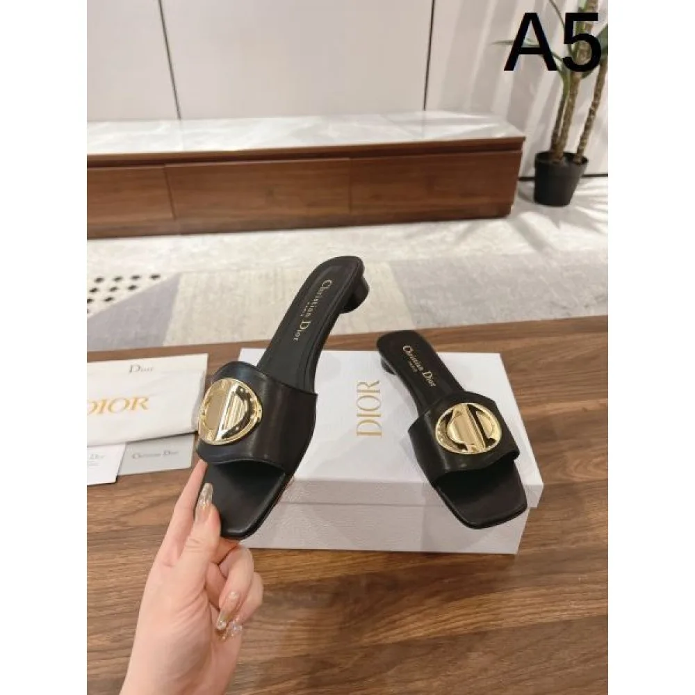 2025SS DIOR ディオール 今年らしい着こなし レディースサンダル 商品画像 5