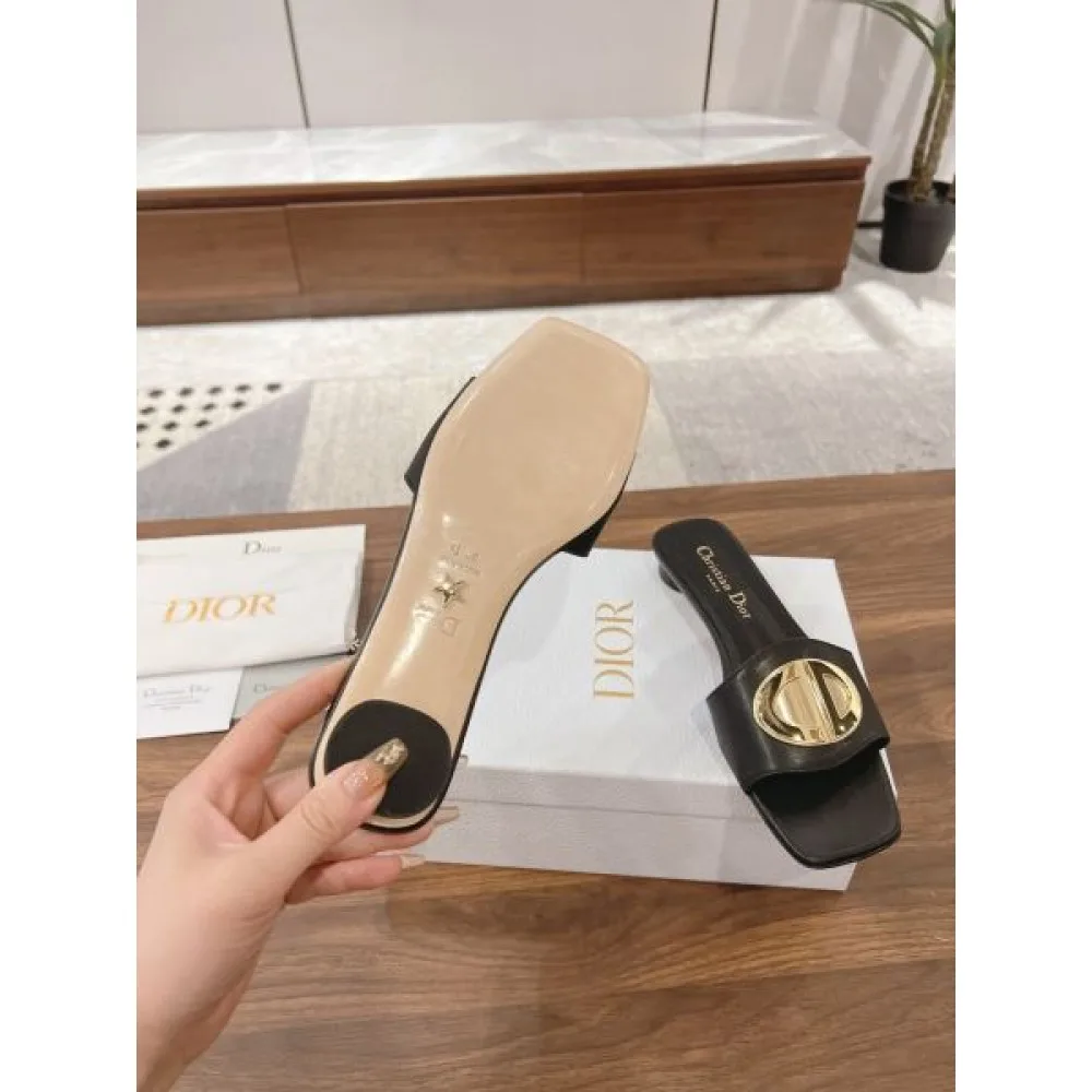 2025SS DIOR ディオール 今年らしい着こなし レディースサンダル 商品画像 10