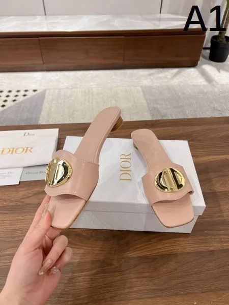2025SS DIOR ディオール 今年らしい着こなし レディースサンダル 商品画像 11