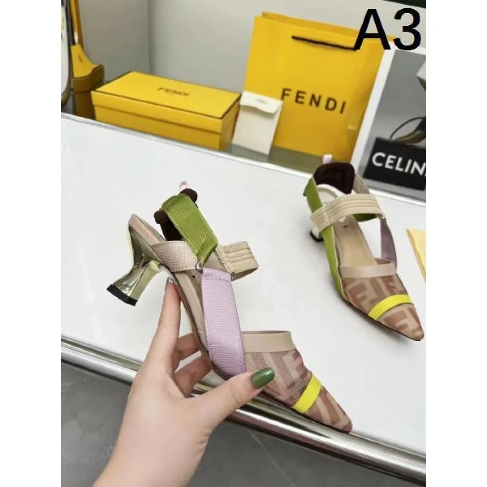 2025SS FENDI フェンデイ 人気にも火をつけて レディースサンダル 商品画像 3
