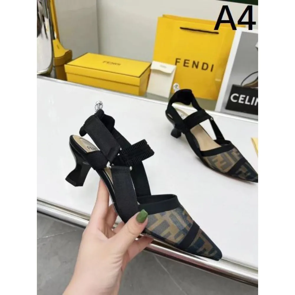 2025SS FENDI フェンデイ 人気にも火をつけて レディースサンダル 商品画像 4