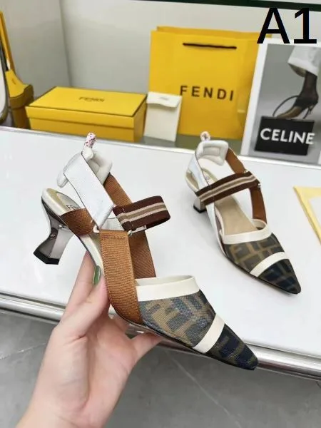 2025SS FENDI フェンデイ 人気にも火をつけて レディースサンダル 商品画像 10