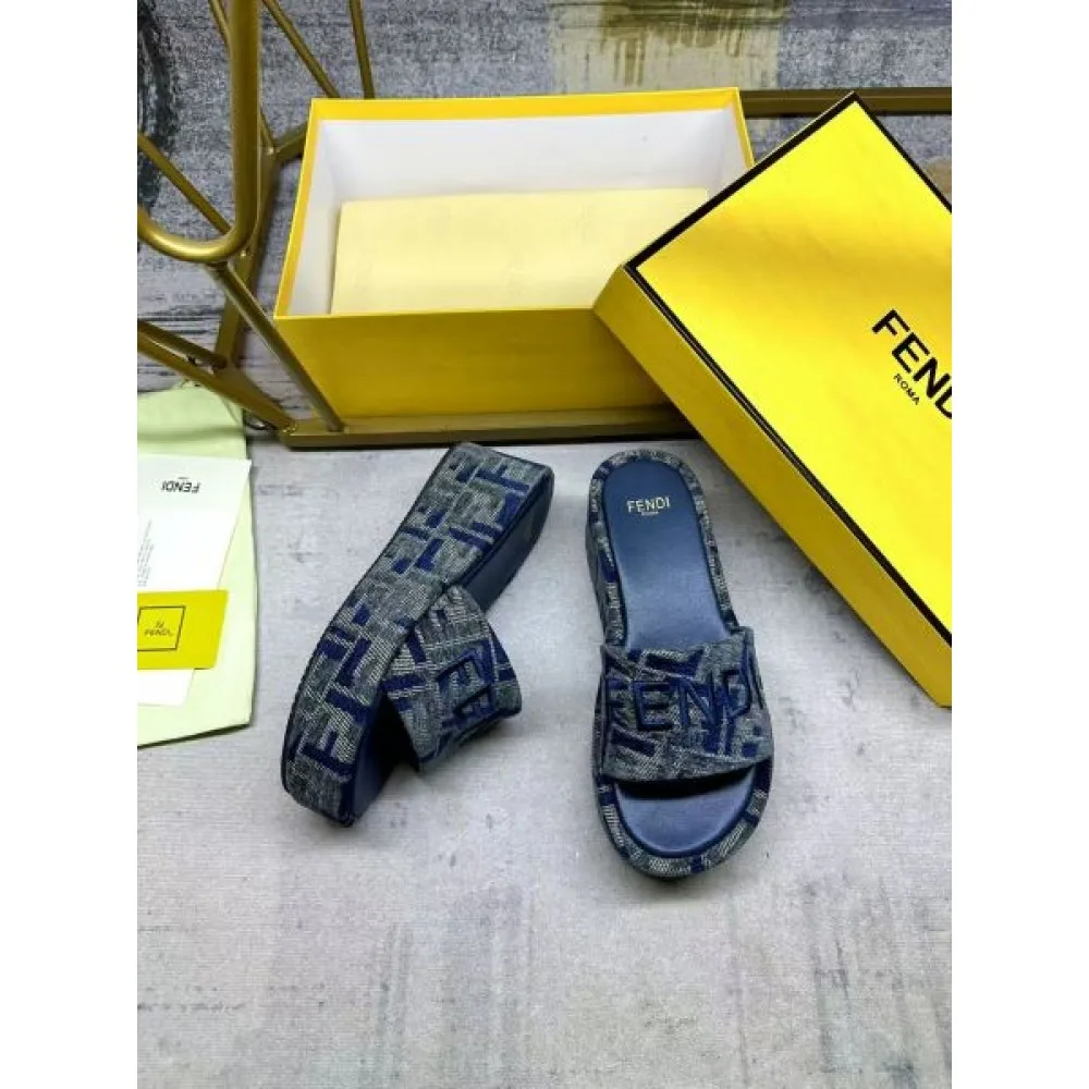 2025SS FENDI フェンデイ 春夏新作セレブ愛用 レディースサンダル 商品画像 4