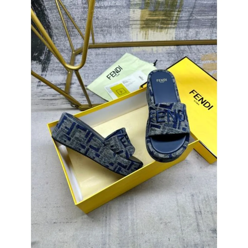 2025SS FENDI フェンデイ 春夏新作セレブ愛用 レディースサンダル 商品画像 6