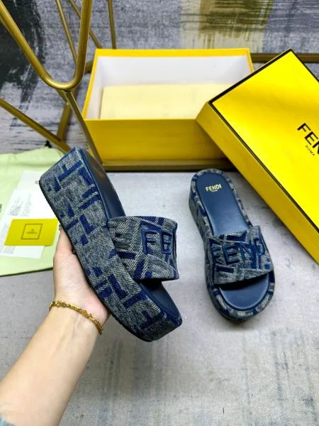 2025SS FENDI フェンデイ 春夏新作セレブ愛用 レディースサンダル 商品画像 7