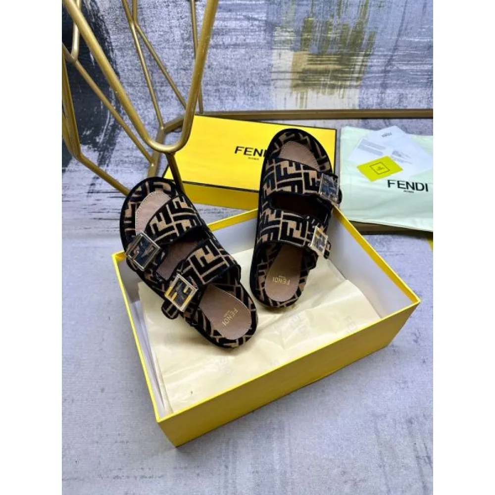 2025SS FENDI フェンデイ 春夏季超人気即完売 レディースサンダル 商品画像 8