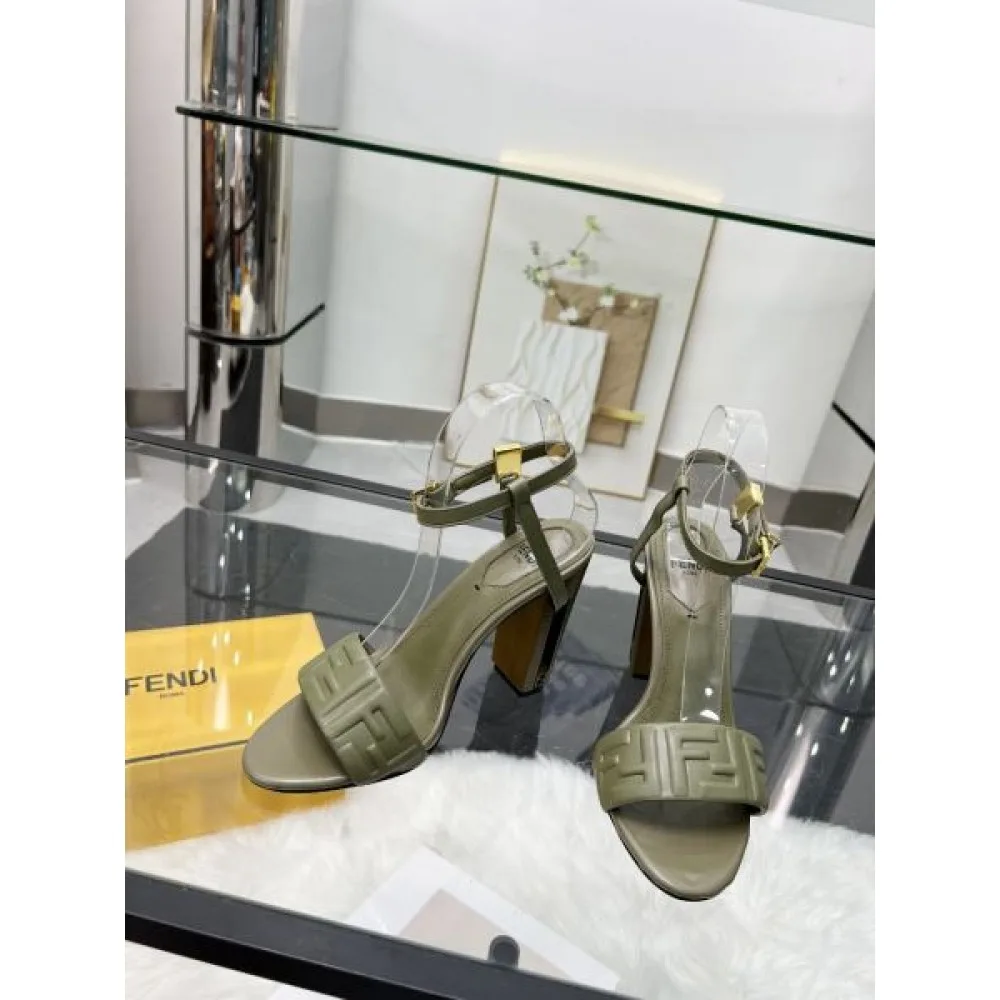 2025SS FENDI フェンデイ 注目されている新品 レディースサンダル 商品画像 5