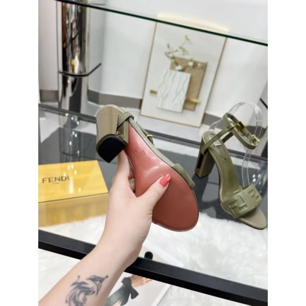 2025SS FENDI フェンデイ 注目されている新品 レディースサンダル 商品画像 9