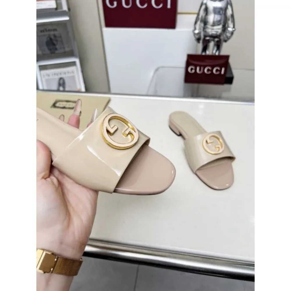 2025SS GUCCI グッチ 際立つ抜け感がある レディースサンダル 商品画像 9