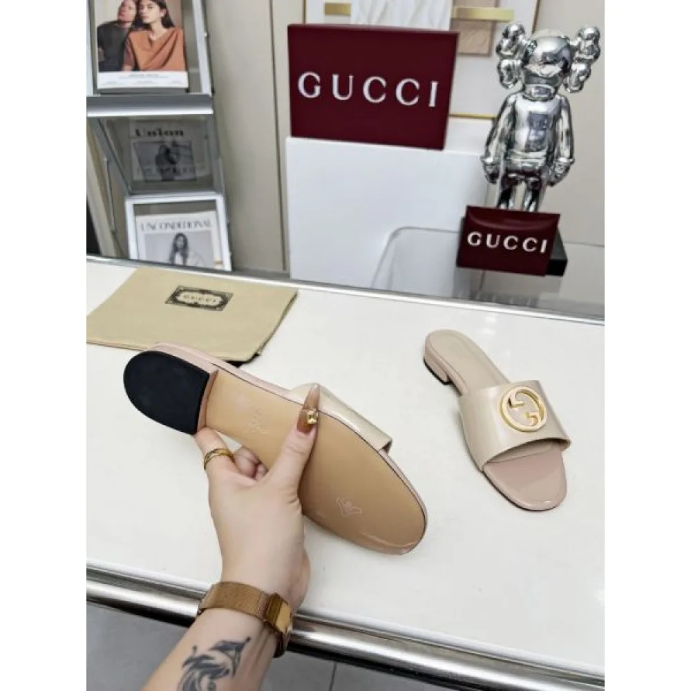 2025SS GUCCI グッチ 際立つ抜け感がある レディースサンダル 商品画像 10