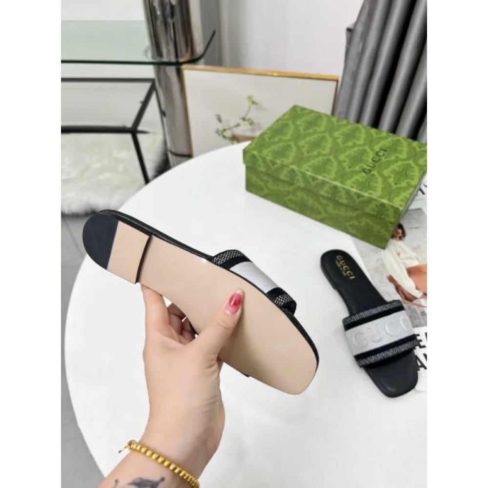 2025SS GUCCI グッチ 一流の憧れブランド レディースサンダル 商品画像 8