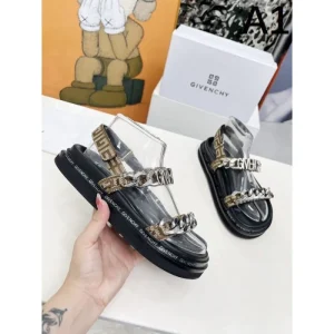 2025SS GIVENCHY ジバンシィ 新作愛用セレブ多数 レディースサンダル 商品画像 1