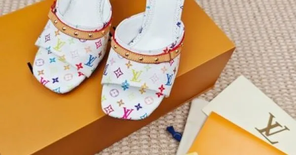 2025SS LOUIS VUITTON ルイヴィトン 入手困難アイテム レディースサンダル 商品画像 9